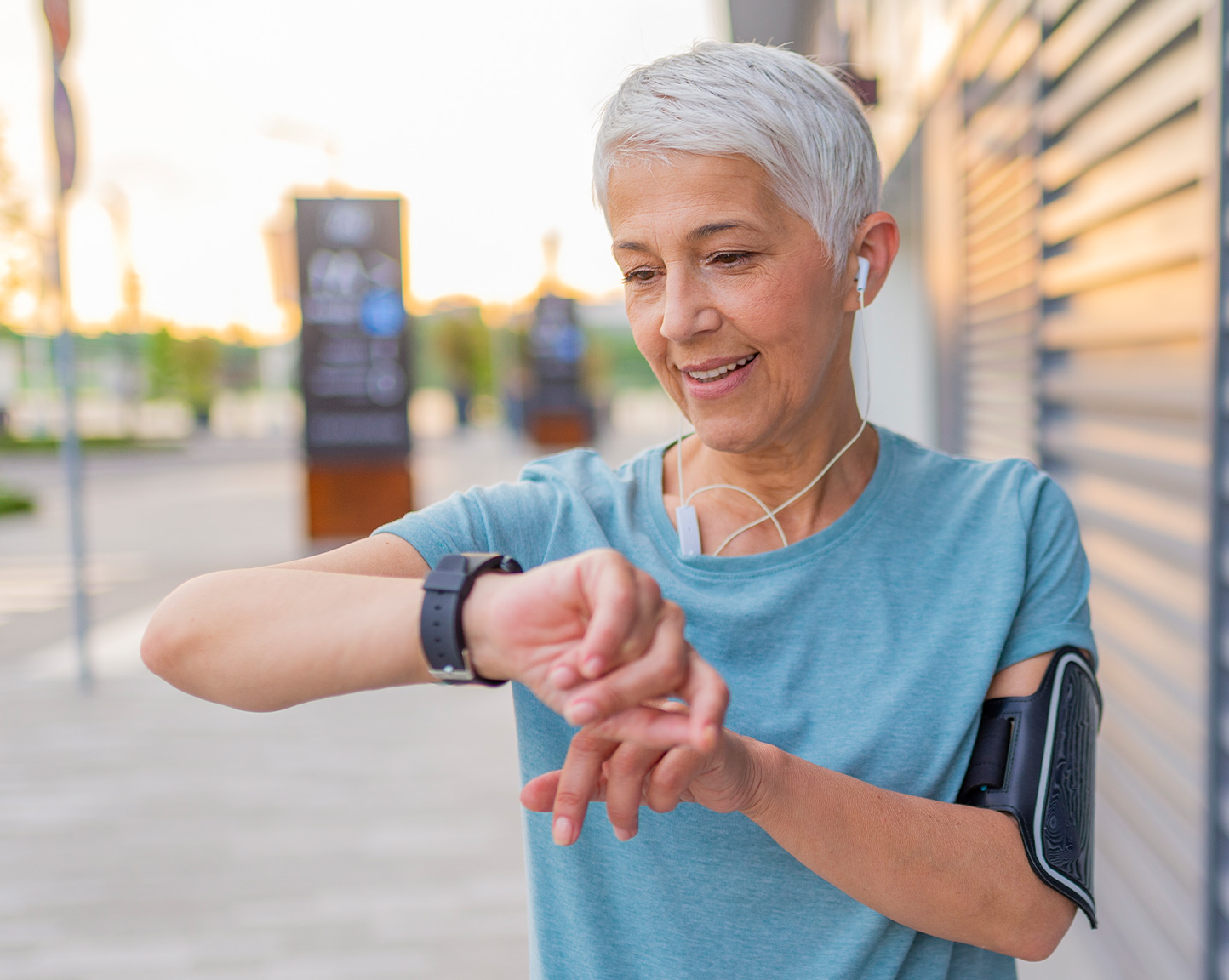 Meditakt Gesundheitsuhren Smartwatch Smarte Überwachung und Sicherheit für Senioren überall 